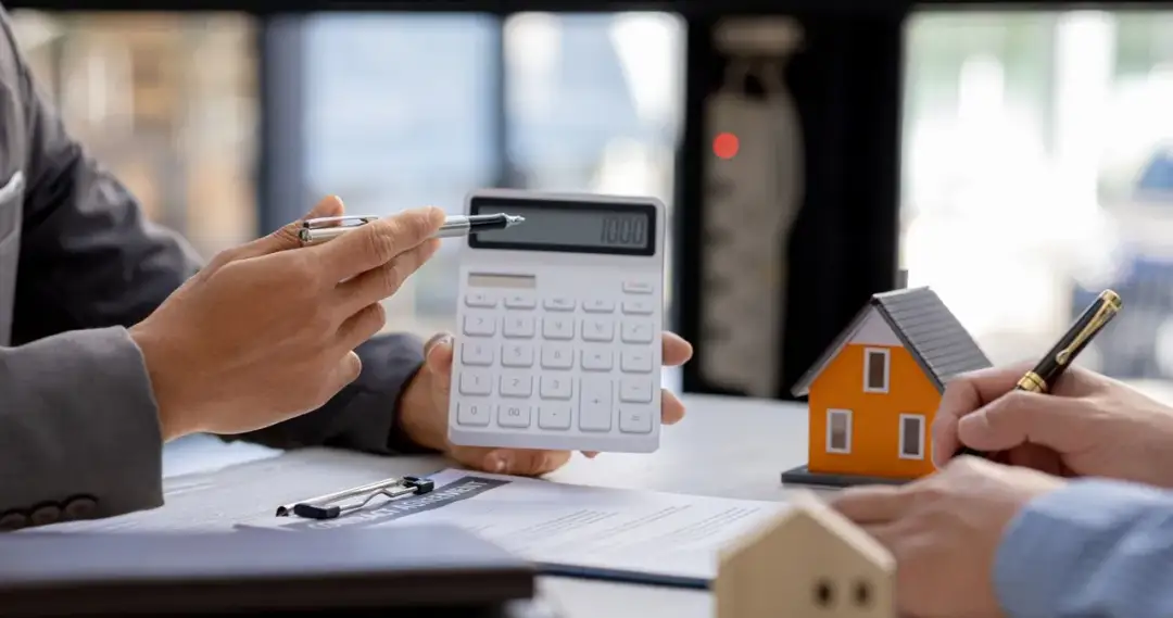 Ile kosztują rachunki w bloku? Sprawdź, jak obniżyć wydatki