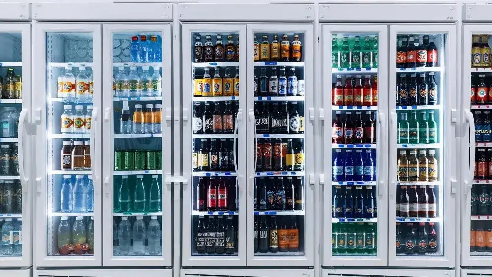 Chłodziarka do napojów: Jak wybrać idealną bez błędów?