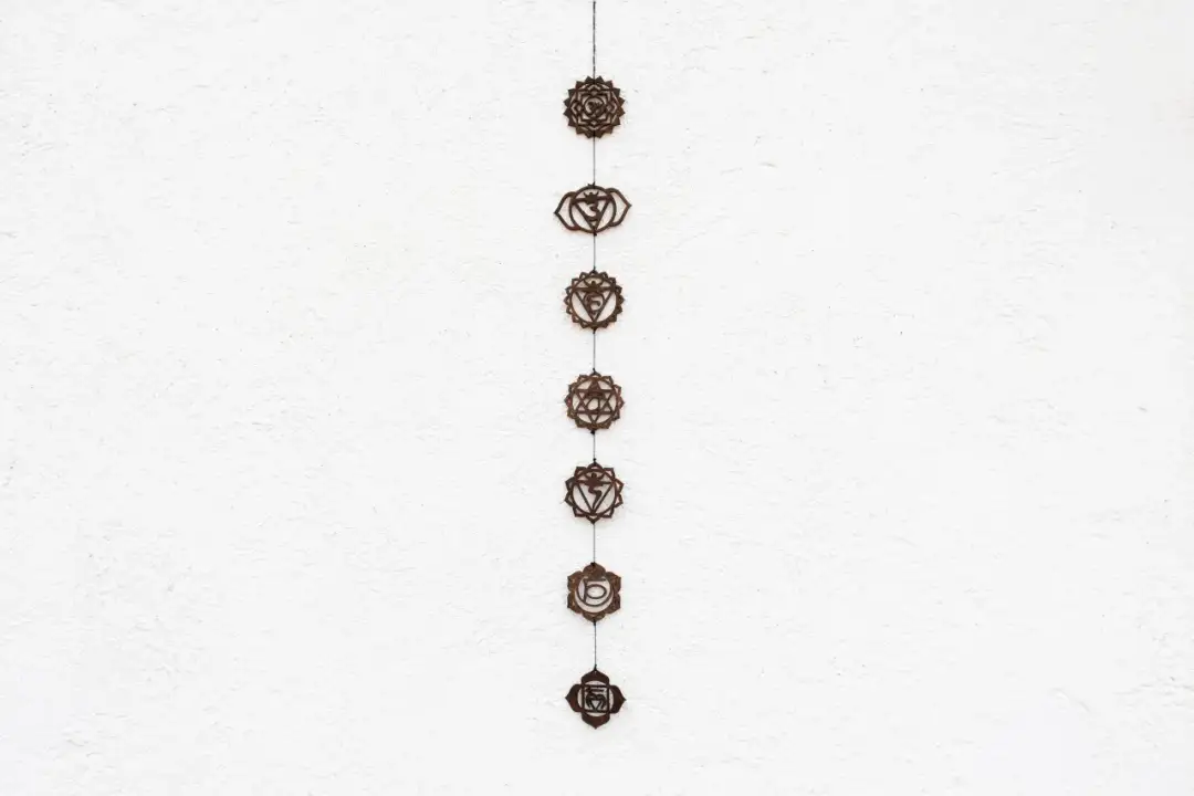 Ile jest czakr? Odkryj 7 kluczy do harmonii i pełni życia