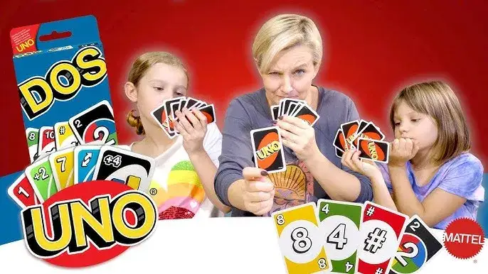 DOS vs UNO: Jak grać w DOS? Poznaj zasady i wygrywaj!