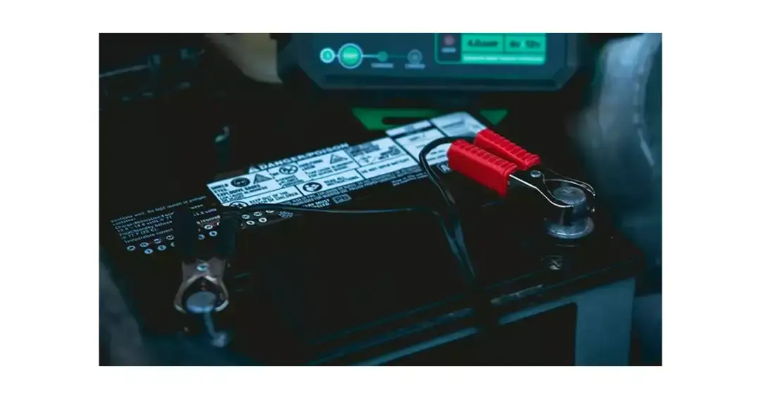 Jakim prądem ładować akumulator 100Ah, aby uniknąć uszkodzeń?