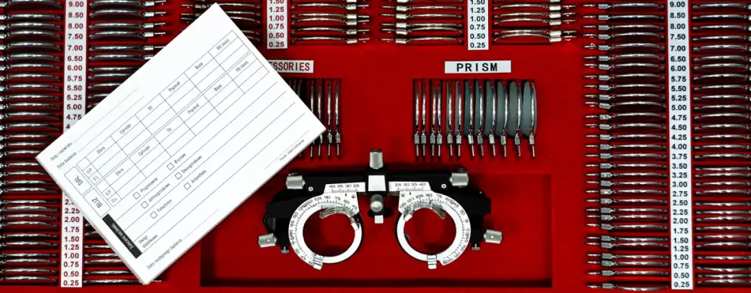 Jak czytać receptę od okulisty i uniknąć błędów w korekcji wzroku