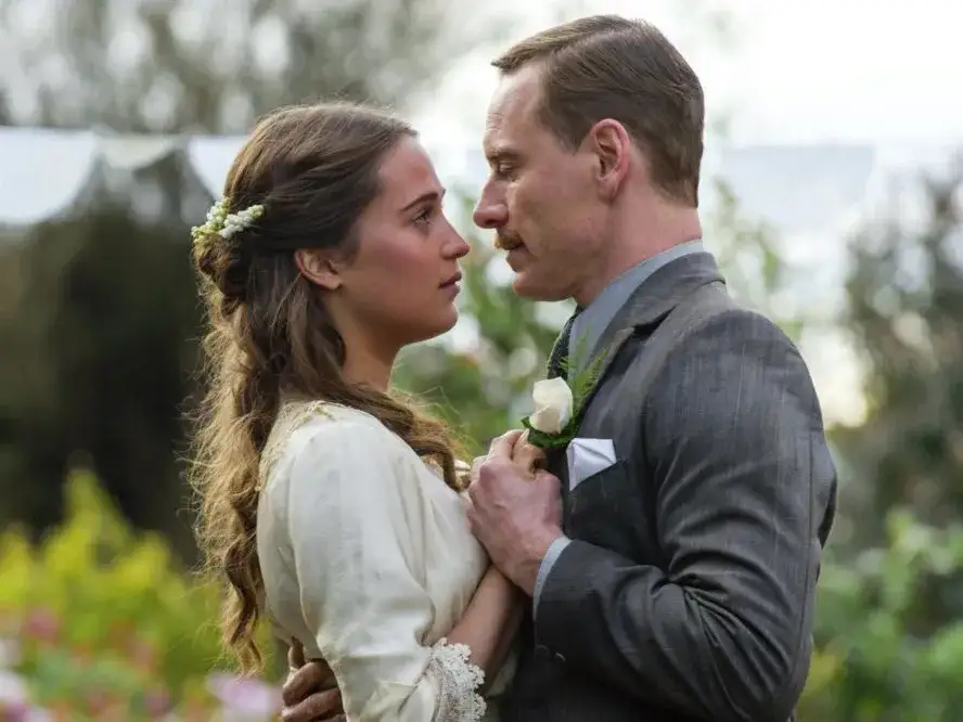 Światło między oceanami - poruszający dramat o miłości i wyborach