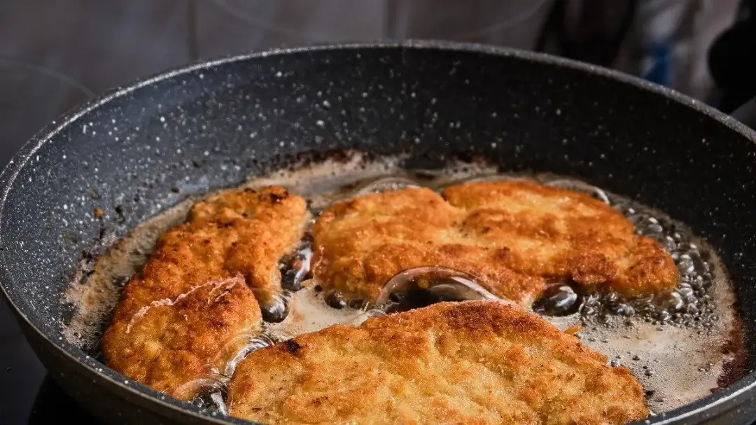 Idealny schab z patelni: Złoty, chrupiący i soczysty w kilku prostych krokach