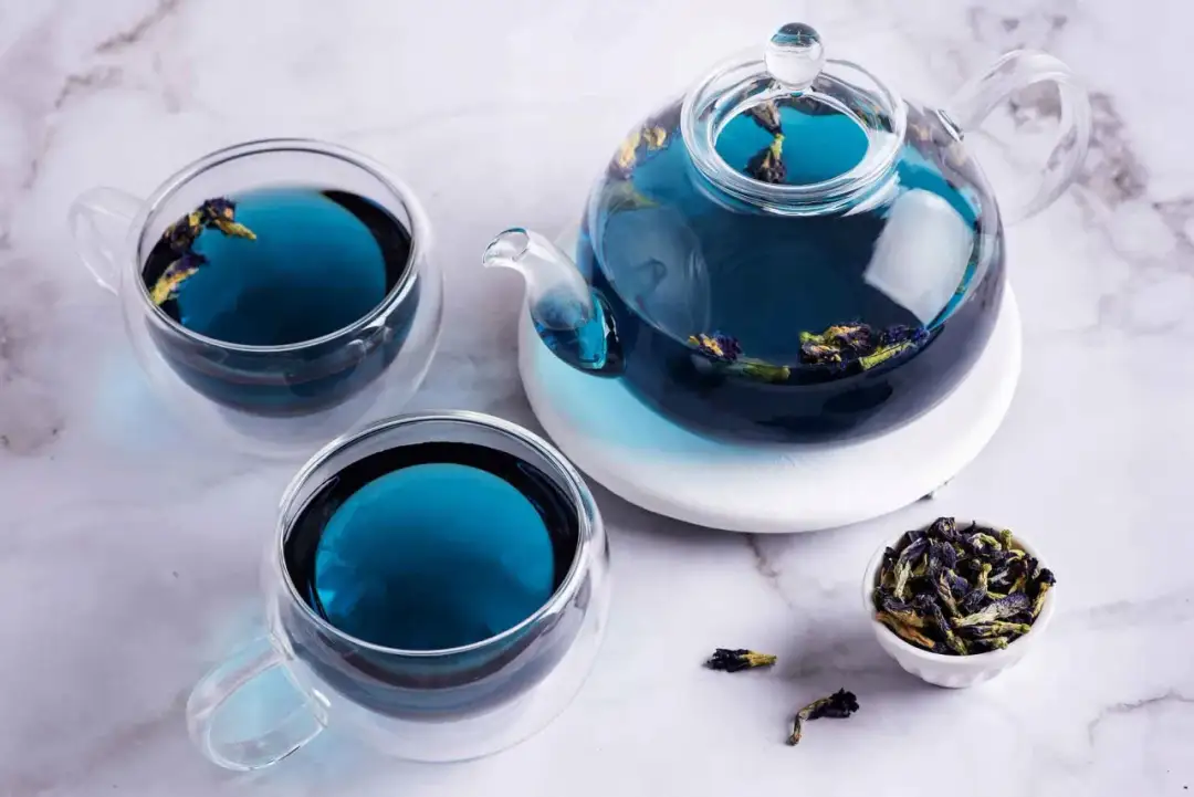 Gdzie kupić niebieską herbatę ulung: najlepsze sklepy i aktualne oferty 2025