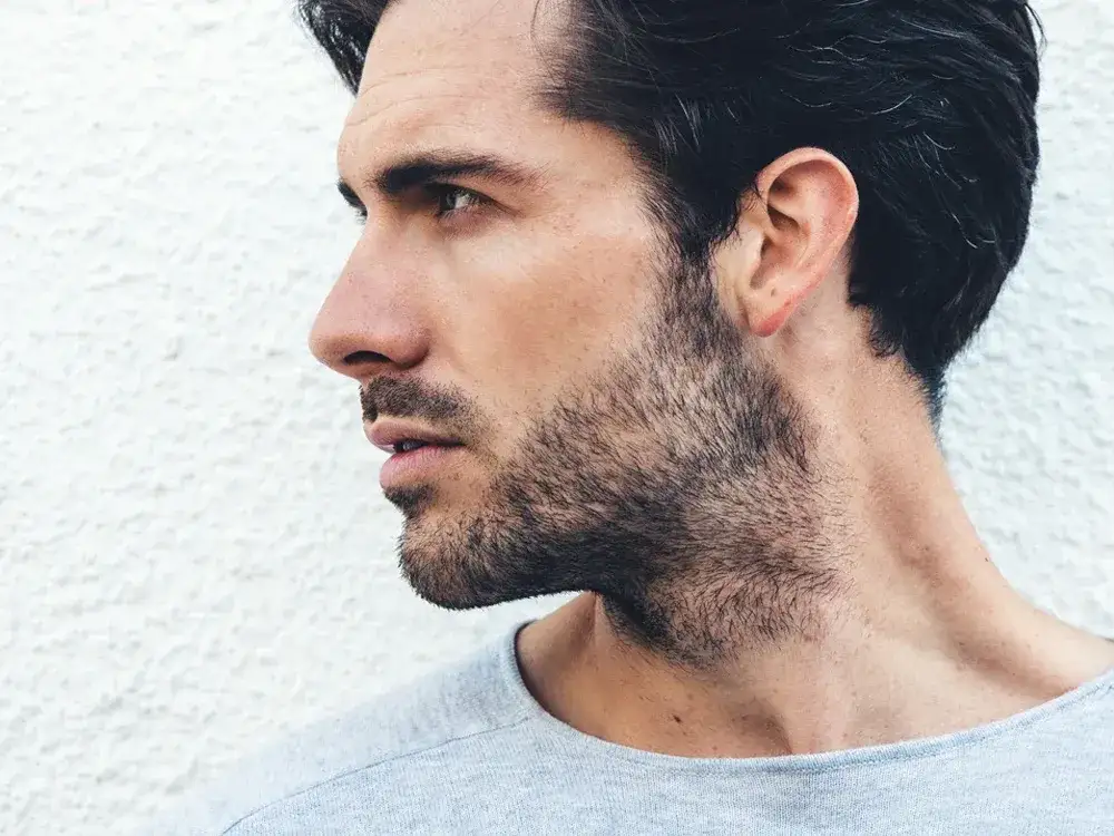 Jaki zarost jest modny – odkryj najnowsze trendy i stylizację zarostu