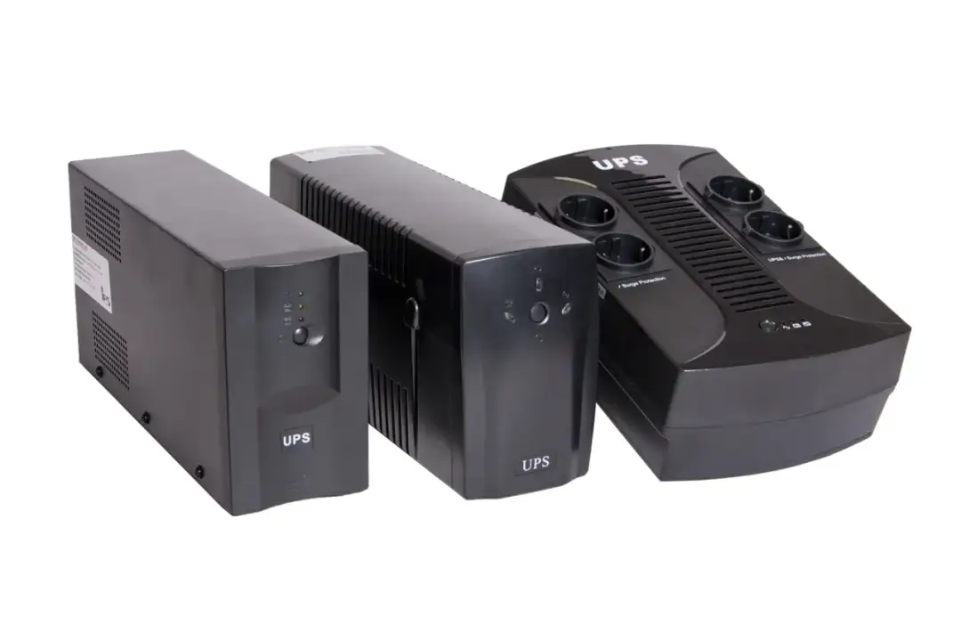 Jak wybrać najlepszy UPS do pieca na pellet i uniknąć awarii zasilania?