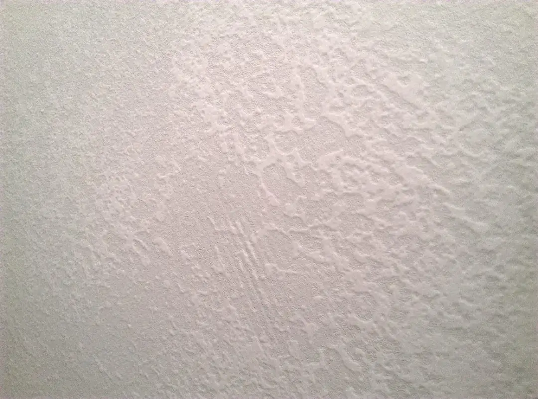 Czy na tynki gipsowe kładzie się gładź? Oto co musisz wiedzieć