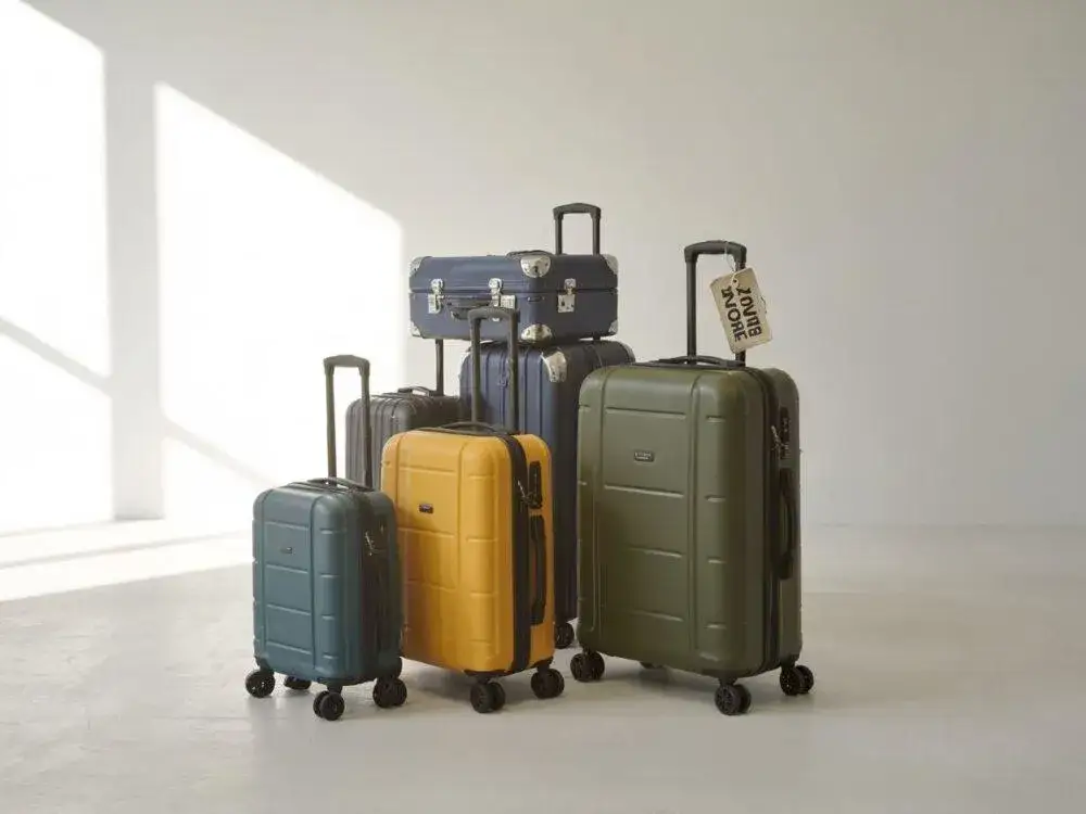Najlepsza walizka do samolotu - uniknij błędów przy wyborze
