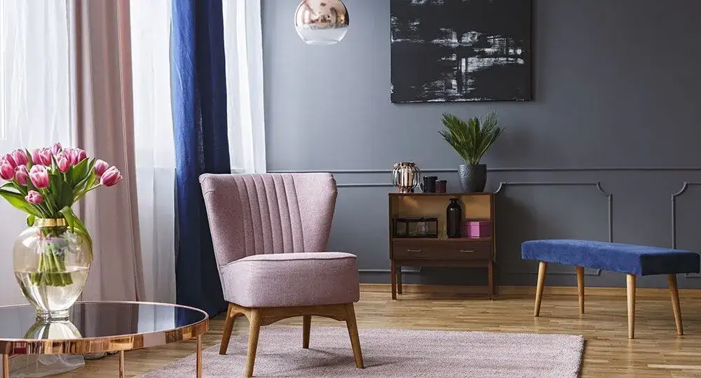 Zasłony czy firany do salonu - co wybrać, by nie żałować?