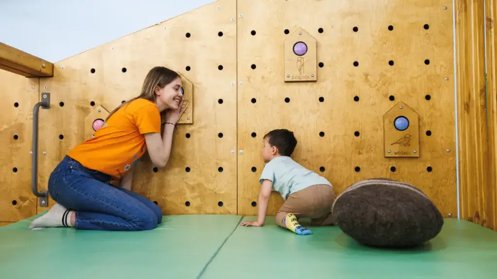 Jak gry memory sensoryczne wspierają rozwój zmysłów u dzieci