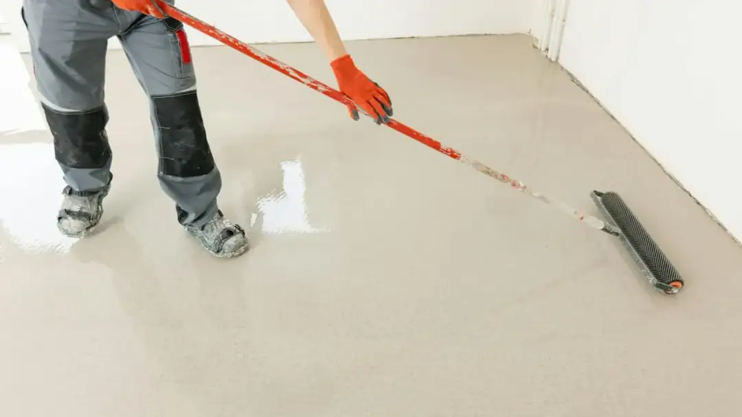 Wylewka samopoziomująca ile cm – wybierz idealną grubość dla swojego projektu