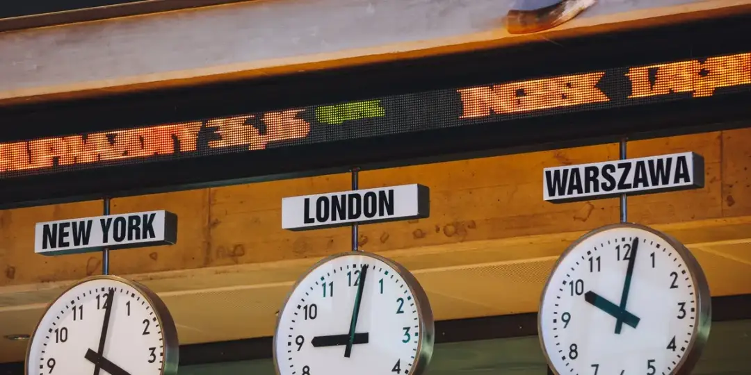 O której otwiera się giełda w Warszawie? Poznaj godziny handlu