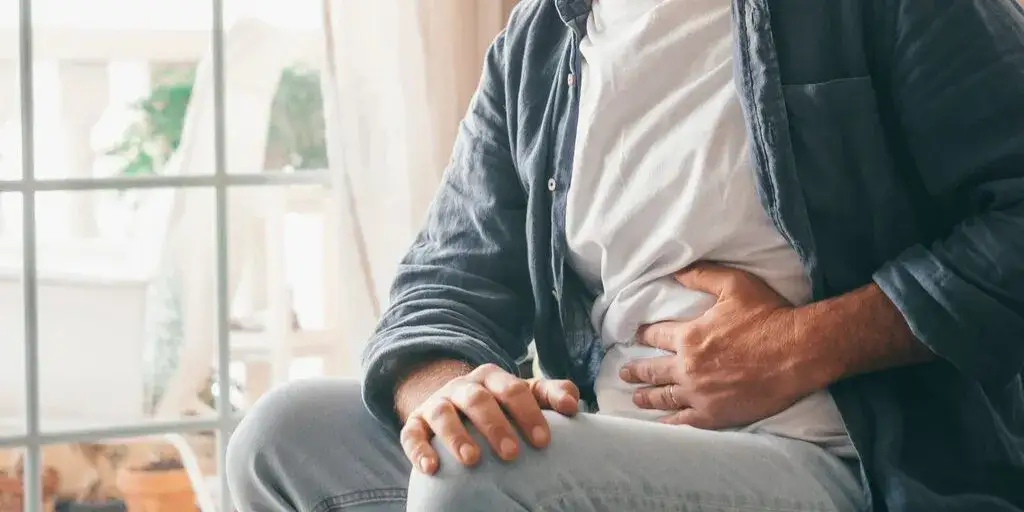 Objawy zapalenia żołądka – jak je rozpoznać i kiedy szukać pomocy