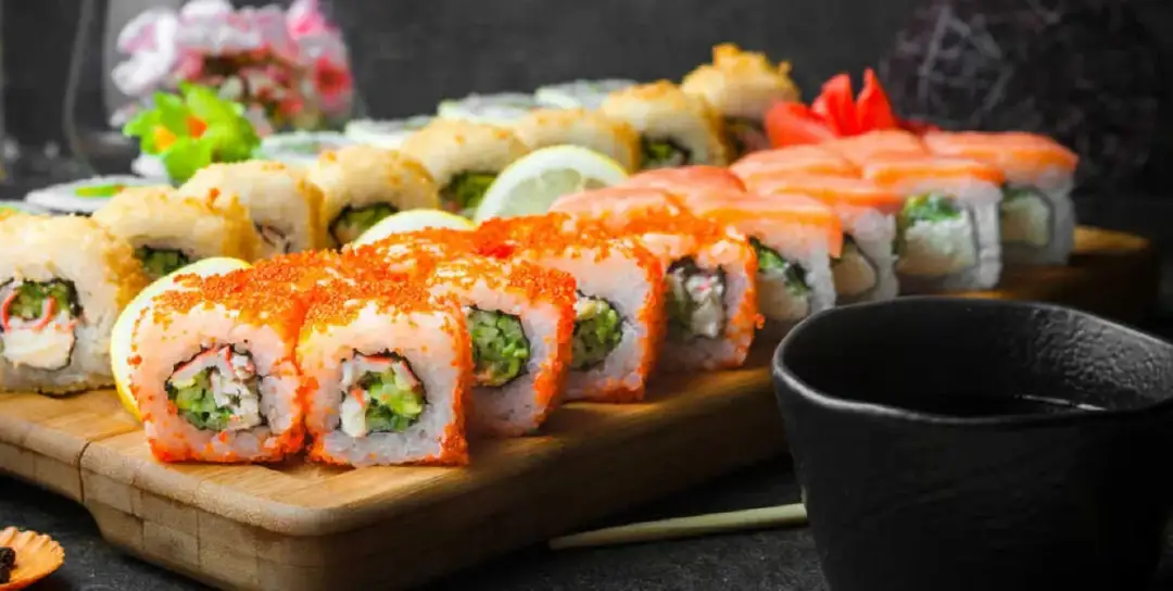 Maki sushi: Rodzaje, składniki i jak jeść? Kompletny przewodnik