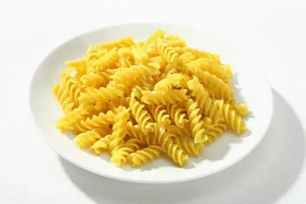 Ile kcal ma ugotowany makaron? Zaskakujące różnice w kaloryczności!