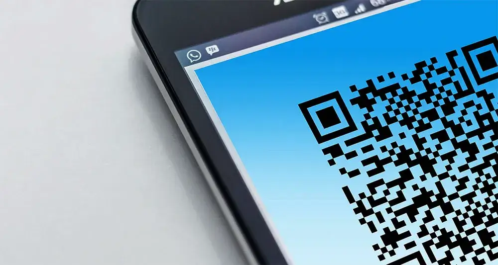 Skanowanie QR aparatem: Bezpłatnie i bezpiecznie w 3 sekundy