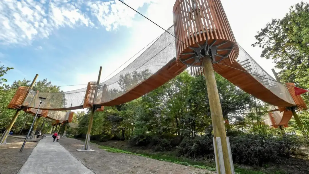 Najlepsze parki linowe w Podlasiu - atrakcje dla całej rodziny