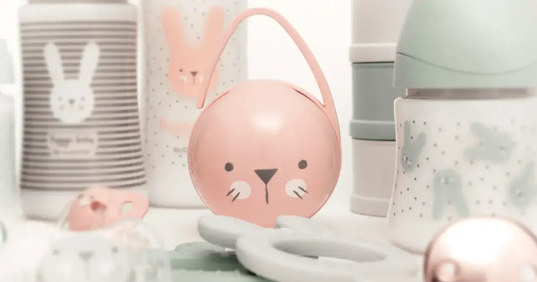 Butelka ze smoczkiem jak pierś: ułatwienie dla karmiących mam