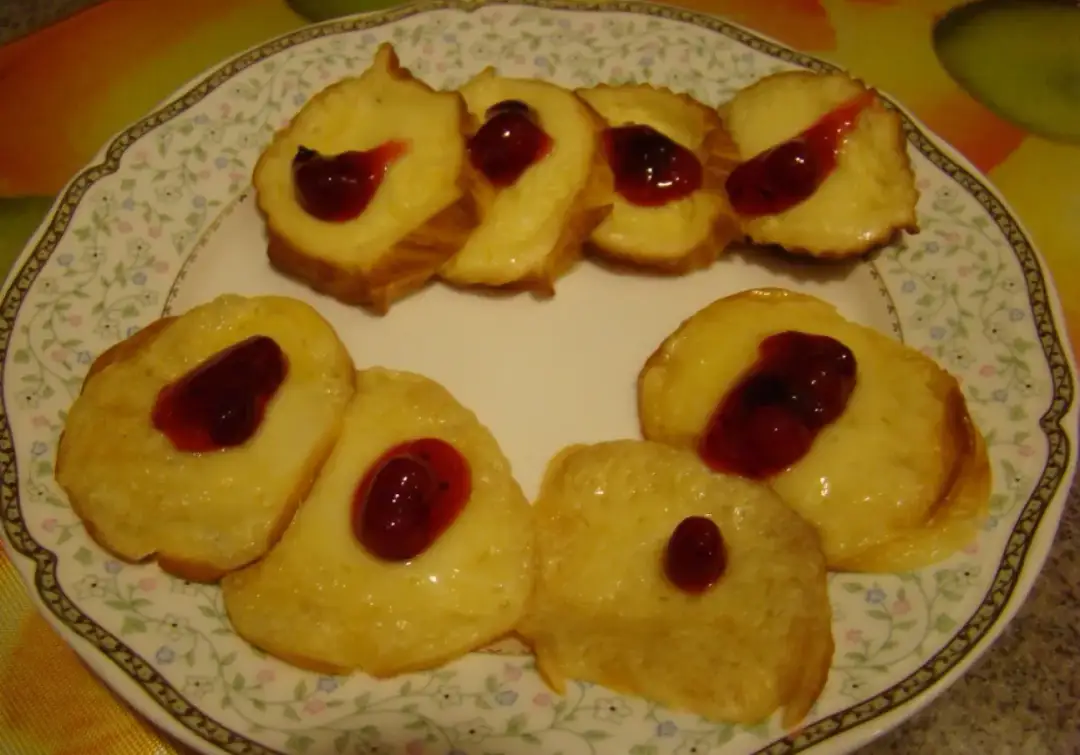 Jak zrobić żurawinę do oscypka - prosty przepis na smaczny dodatek