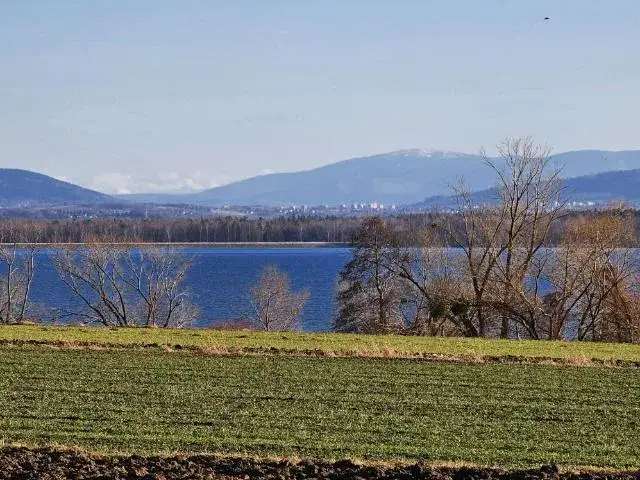 Działka nad jeziorem Śląskie - idealna inwestycja w rekreację
