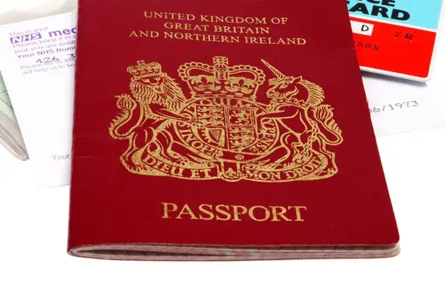 Czy do Anglii potrzebny jest paszport? Sprawdź ważne informacje!