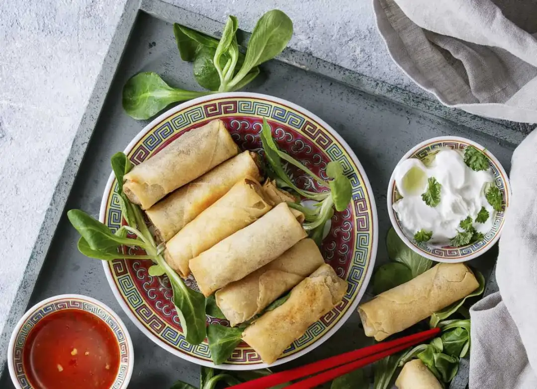 Jak zrobić sajgonki wegetariańskie, które zachwycą Twoich gości