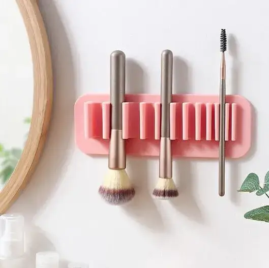 Jak prawidłowo przechowywać pędzle do makijażu, aby uniknąć zniszczeń i bakterii