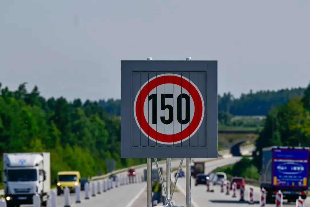 Autostrady Czechy: 130 czy 150 km/h? Nowe limity i mandaty