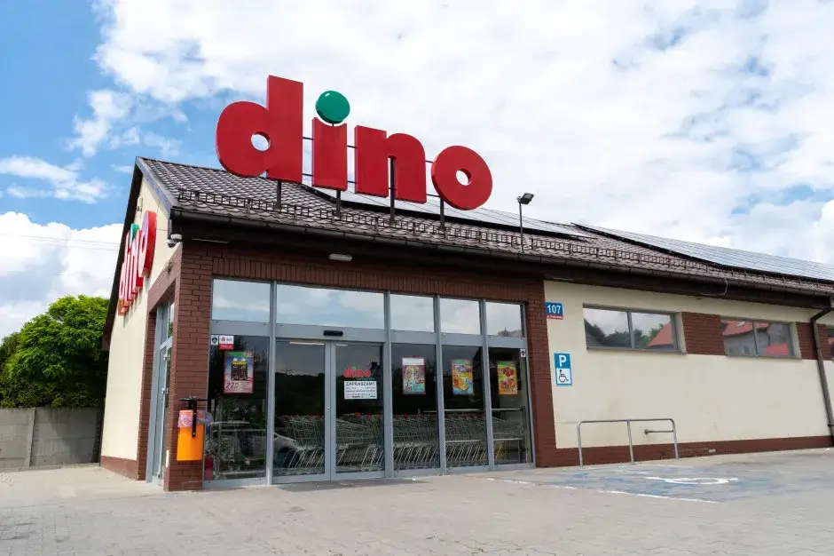 Ile zarabia pracownik Dino? Poznaj realne pensje i benefity!