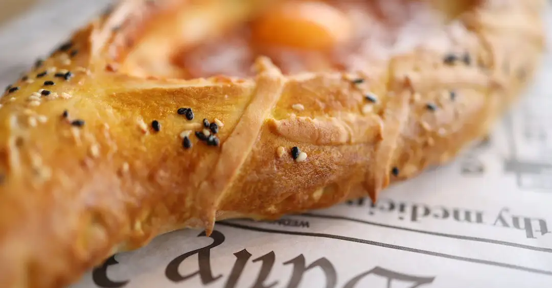  Gruzińskie przepisy i potrawy - poznaj smaki Kaukazu