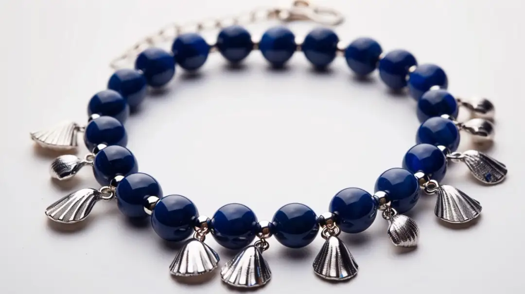 Niebieska bransoletka: delikatny akcent koloru w Twoim stylu