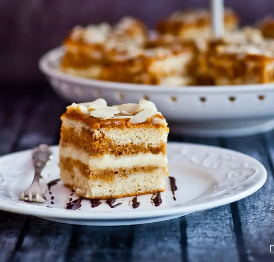 Przepis na pyszne ciasto krówkę – karmelowy smak w prostych krokach