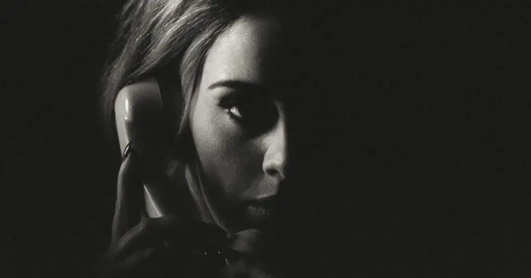 Kto śpiewa Hello? Odkryj, dlaczego Adele porusza serca słuchaczy