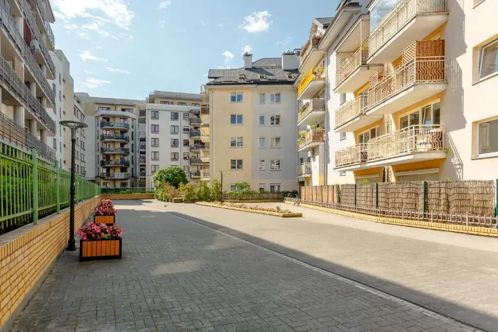 Ile osiedli w Bemowie-Lotnisku? Odkryj wszystkie lokalizacje i ich cechy