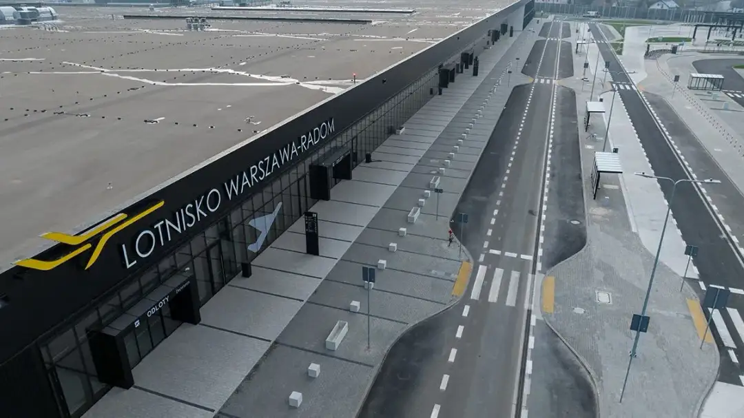 Ile kosztowało lotnisko w Radomiu? Zaskakujące wydatki i inwestycje