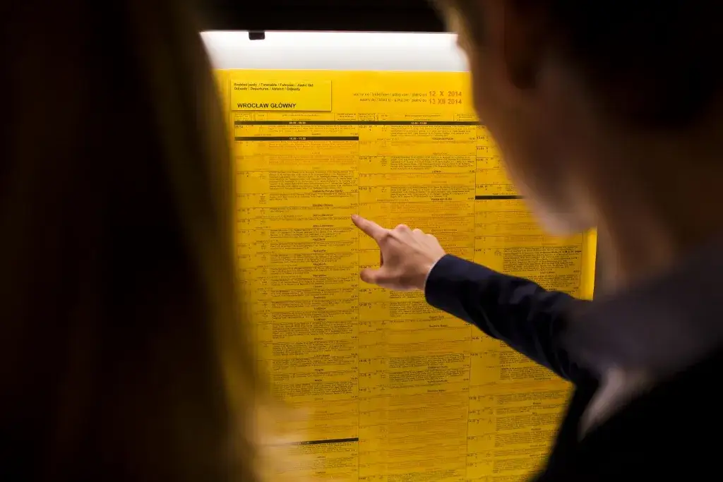 Jak sprawdzić trasę pociągu i uniknąć opóźnień w podróży