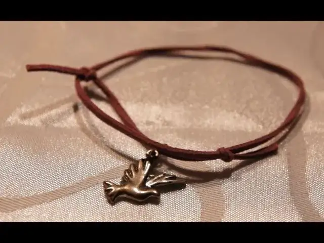 Jak zakładać bransoletkę lilou na wstążce, aby idealnie pasowała