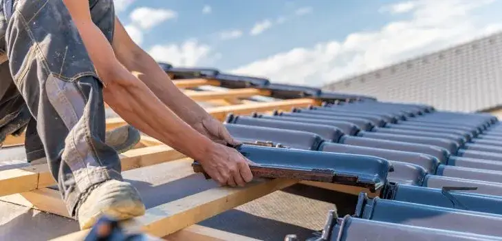 Ile zarabia dekarz w Niemczech? Zaskakujące fakty o wynagrodzeniach