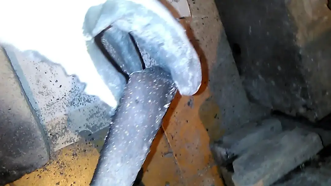 Jak zrobić cegłę szamotową - dlaczego lepiej kupić gotowe rozwiązania