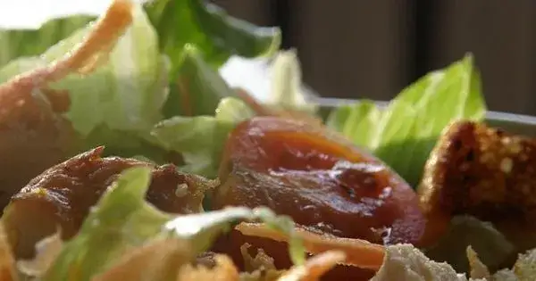 Sałatka jak z McDonald's – prosty przepis na domowy smak fast foodu