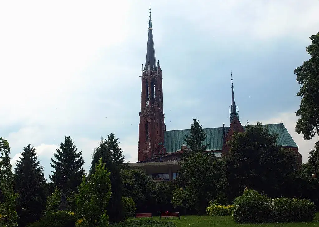 Bielawa Dolny Śląsk – co warto zobaczyć, historia i praktyczne informacje