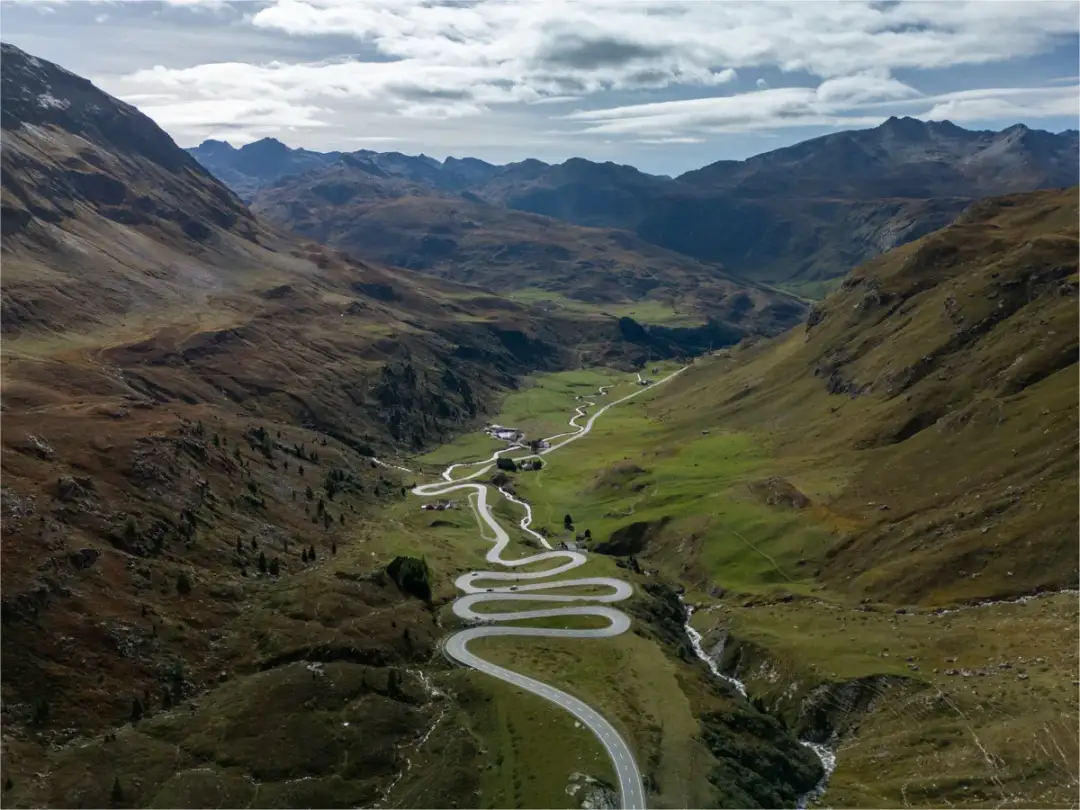 Góry Szwajcarii - Ikony, szlaki i porady na niezapomniany wyjazd