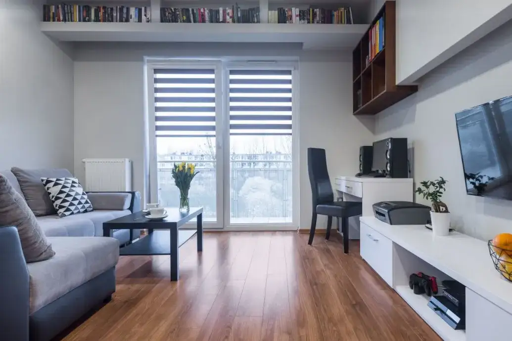 Jak umeblować mały salon na wymarzony kącik relaksu: 8 skutecznych porad