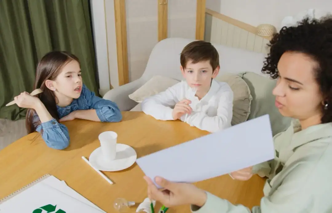 Czy nauczanie domowe jest dobre? Odkryj zalety i wady tej metody