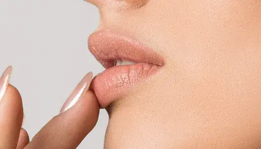 Czy można pić alkohol po makijażu permanentnym? Oto co musisz wiedzieć