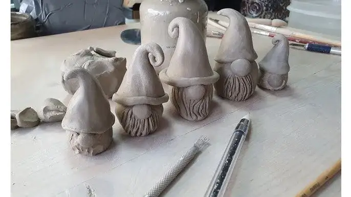 Skulpturen aus Ton selber machen: Einfache Anleitung für Anfänger