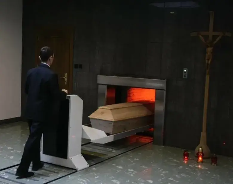 Ile kosztuje kremacja w Niemczech? Sprawdź ukryte wydatki i ceny