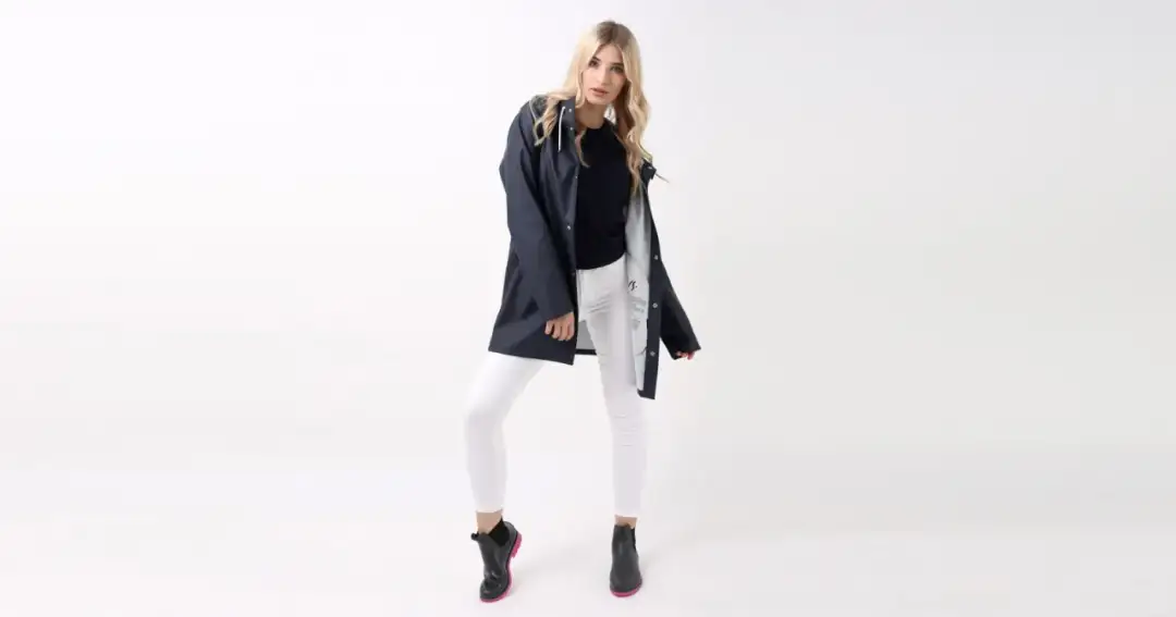 Płaszcz czy kurtka przeciwdeszczowa w góry? Ekspert radzi!