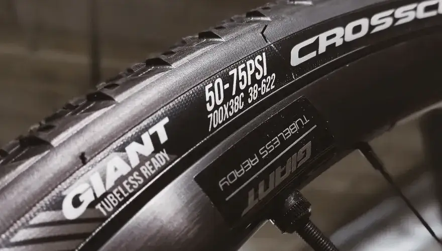 Jakie ciśnienie w rowerze MTB? Optymalne wartości dla bezpieczeństwa i wydajności